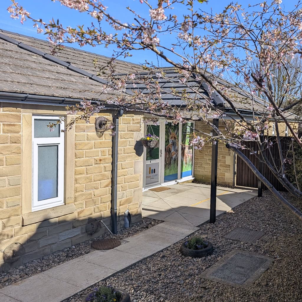 Edan-Court-School-building3